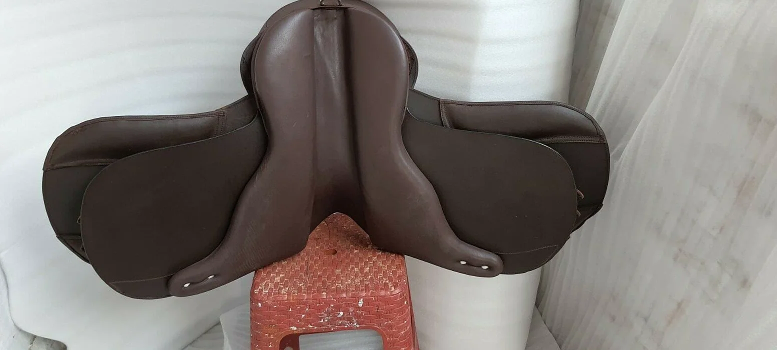 EU Silla de montar inglesa de cuero sin árbol GP todo propósito silla de montar en todos los tamaños
